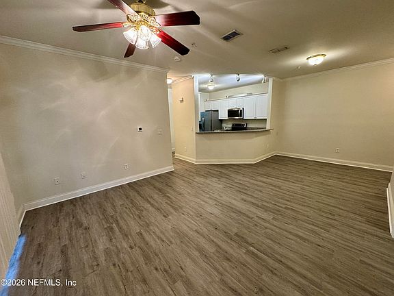 4th image of 300 Ryder Cup Cir Unit 104