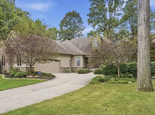 4068 Deer Ravine Ct, Maumee, OH 43537