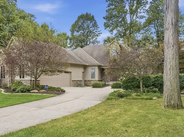 4068 Deer Ravine Ct, Maumee, OH 43537