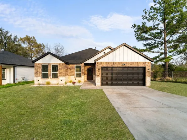1223 King St, Greenville, TX 75401
