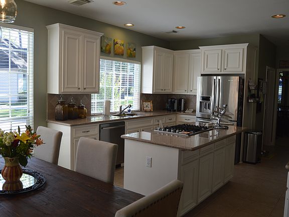 3rd image of 710 Post Oak Ct