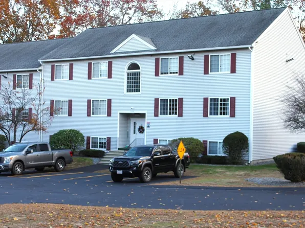 155 Lafond Ln APT 32, Dracut, MA 01826