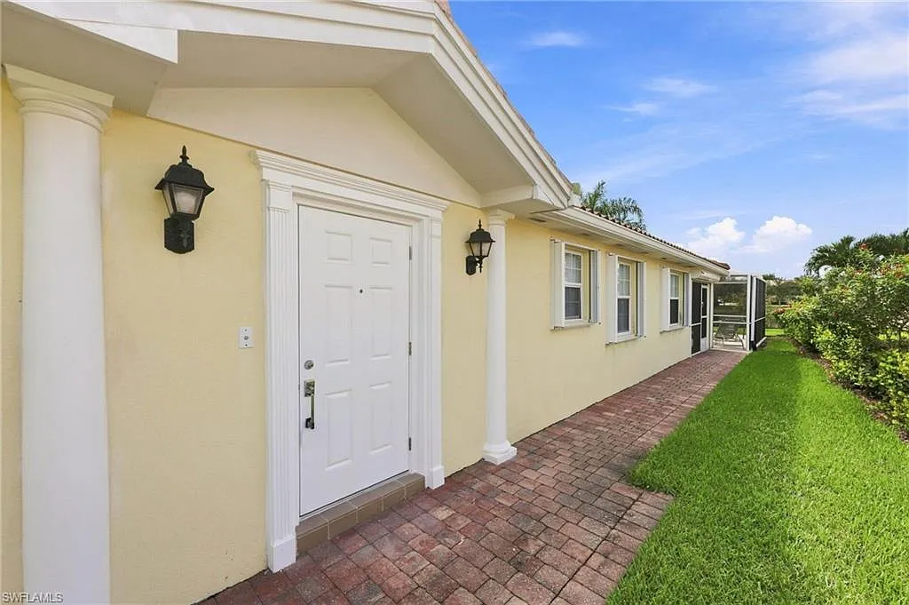 2 bed, 2.0 bath, 1540 sqft, $5,500 — Photo 3