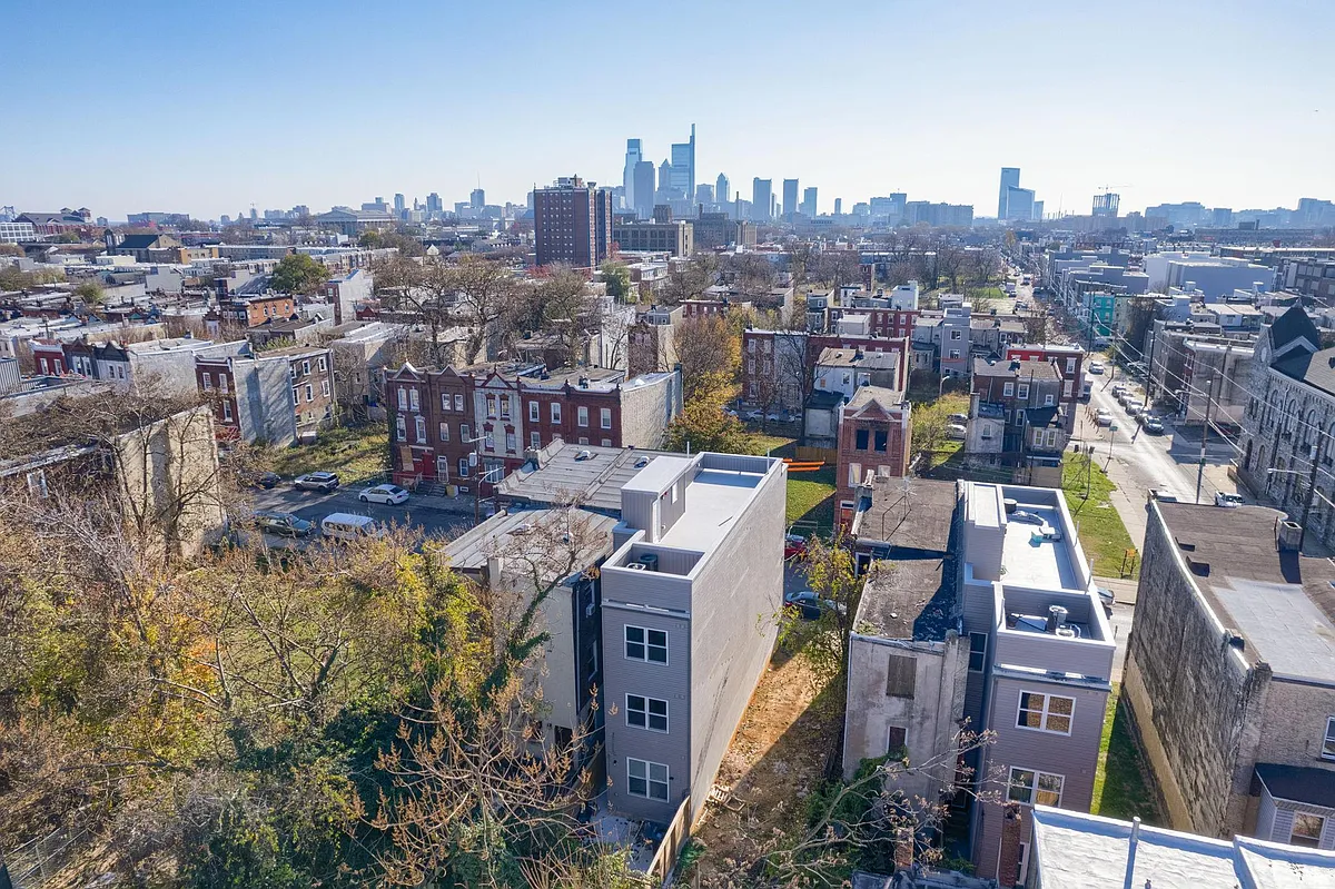Building Photo - 2439 Cecil B Moore Ave #1-A