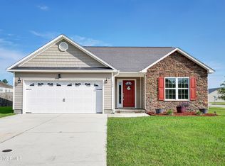 300 Hughes Ln, Jacksonville, NC 28546