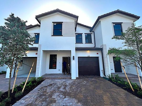 229 SW 159th Way #229