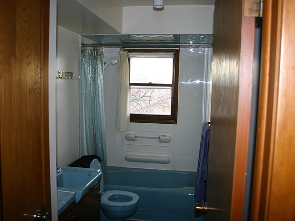 4th image of 3136 S 107th Ave #5
