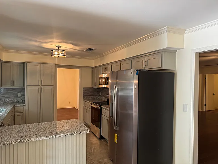 4600 Fox Den Ln — Photo 3