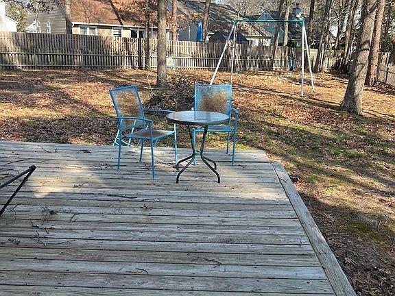 5th image of 18 Grist Mill Pl