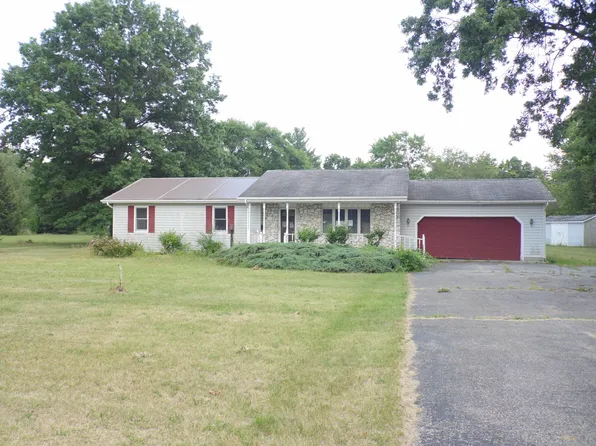 1300 E John St, Knox, IN 46534