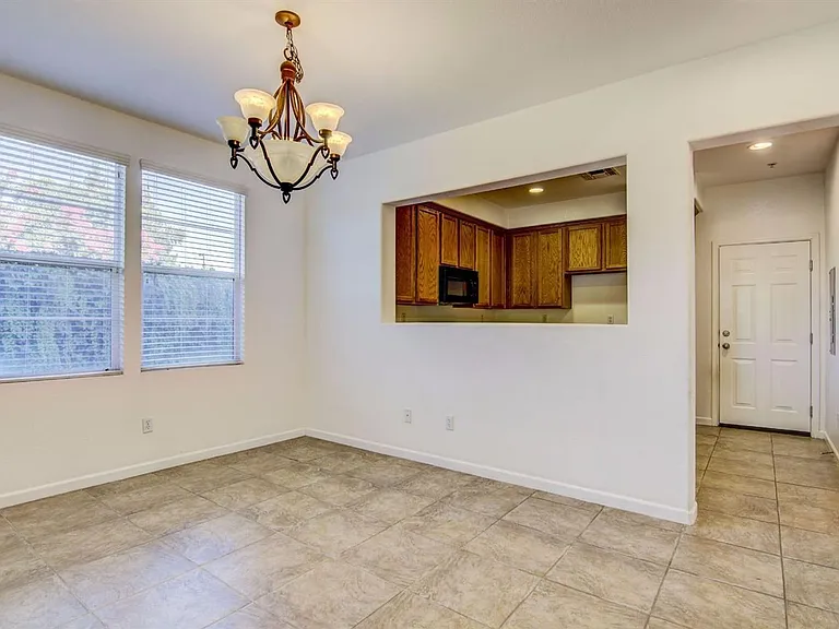 8464 Crystal Walk Cir — Photo 16