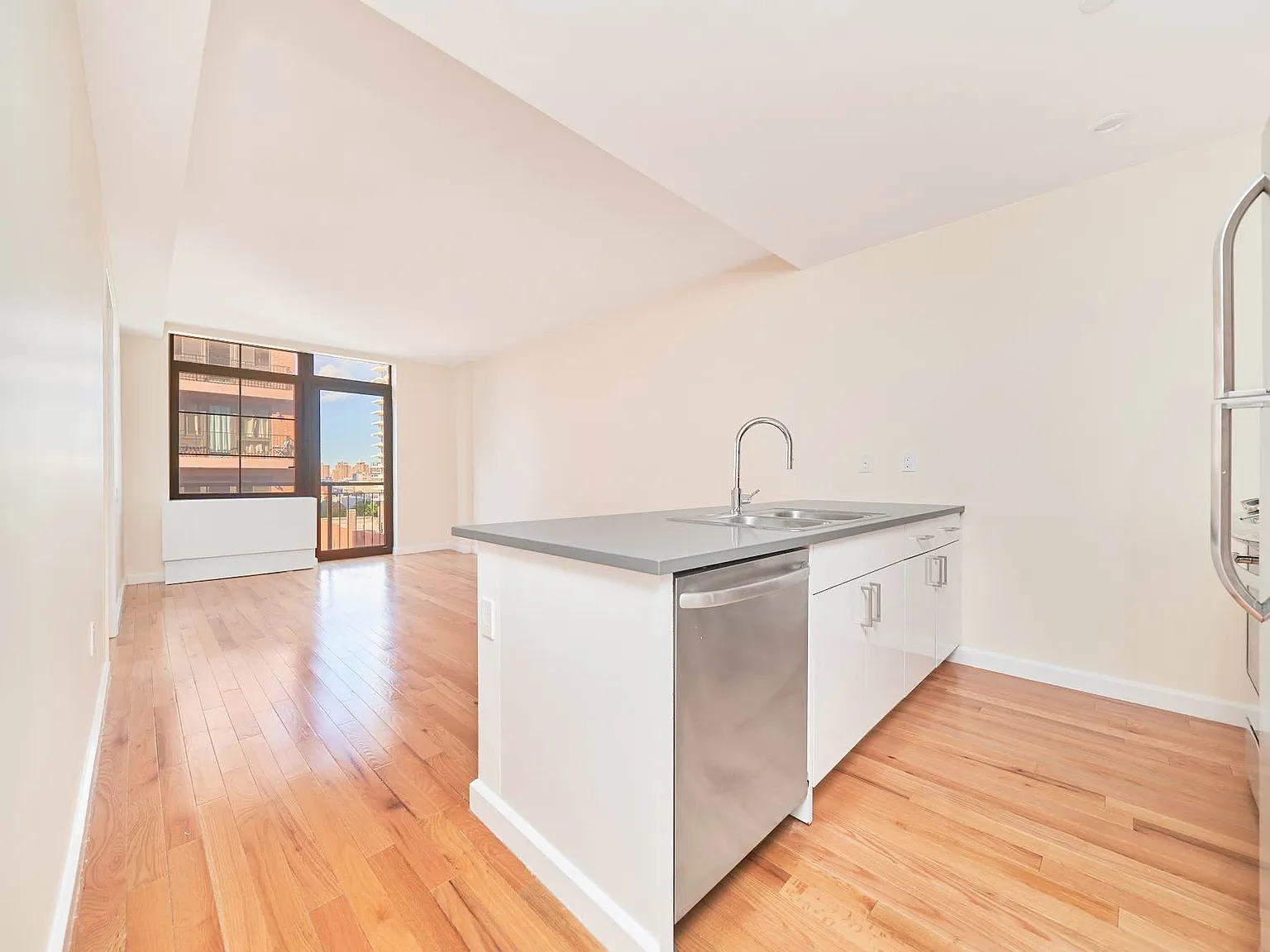 2211 3rd Avenue — Photo 3
