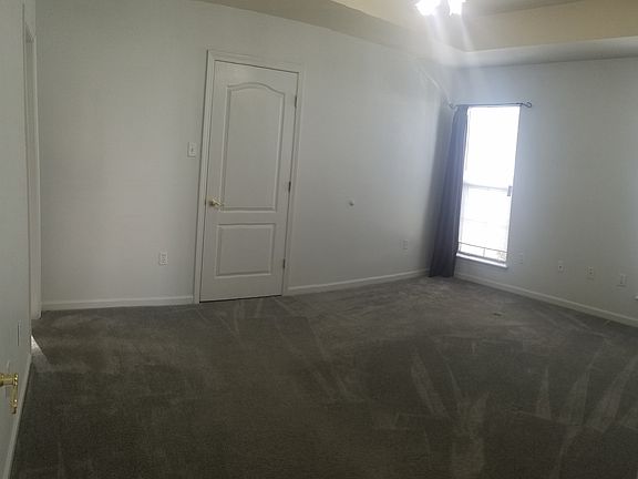 3rd image of 16117 Monica Dr