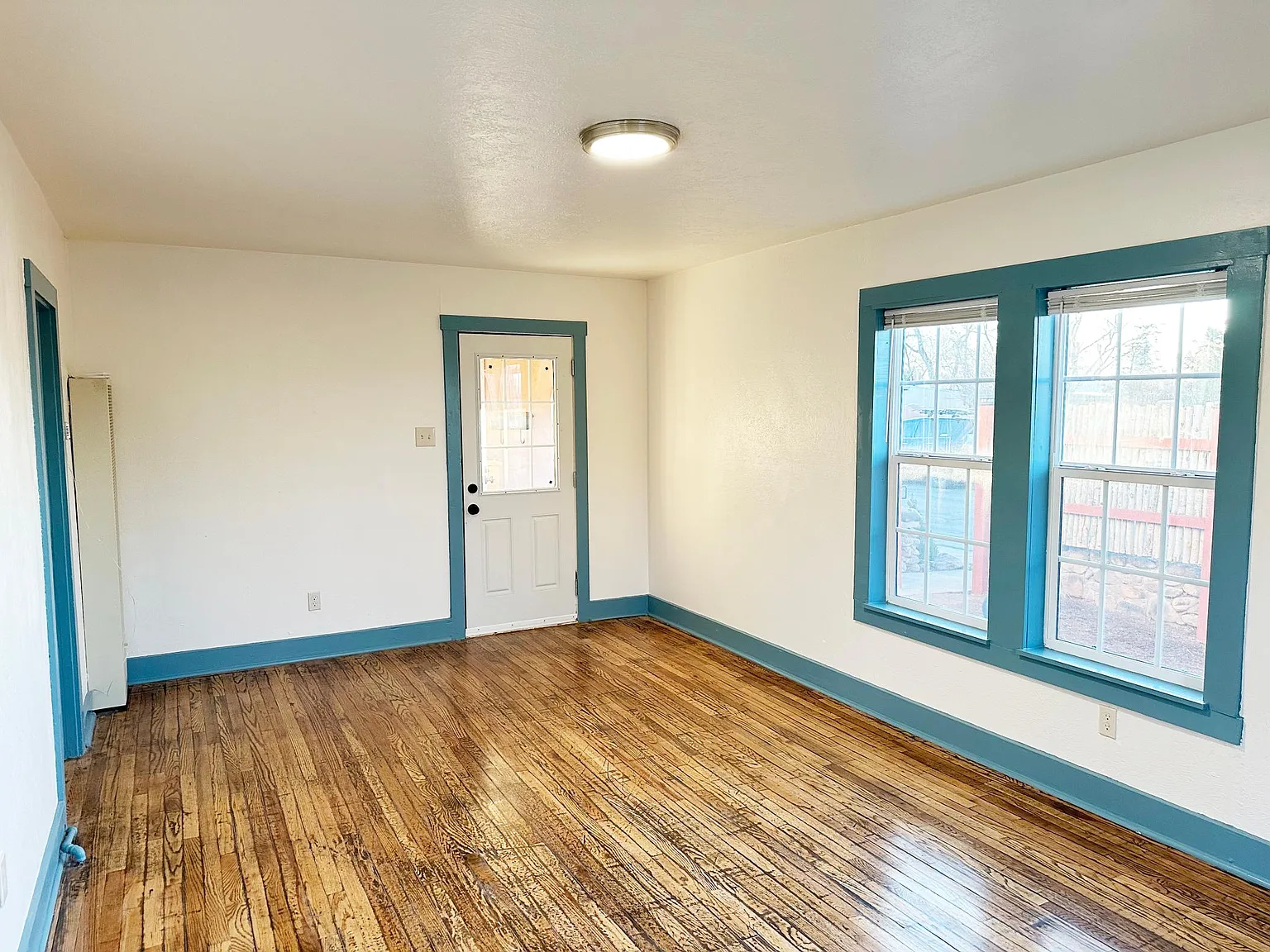 544 Franklin Ave — Photo 4
