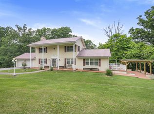 1410 Fairhill Dr, Ashland, KY 41102