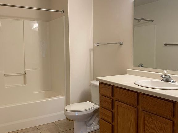5th image of 4251 33rd Ave S #301