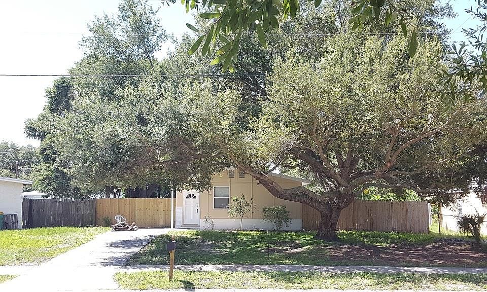 1st image of 9324 90th Ave