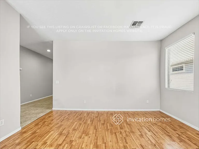 3213 S 103rd Dr — Photo 5