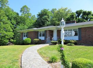923 Vista Pl, Lenoir, NC 28645