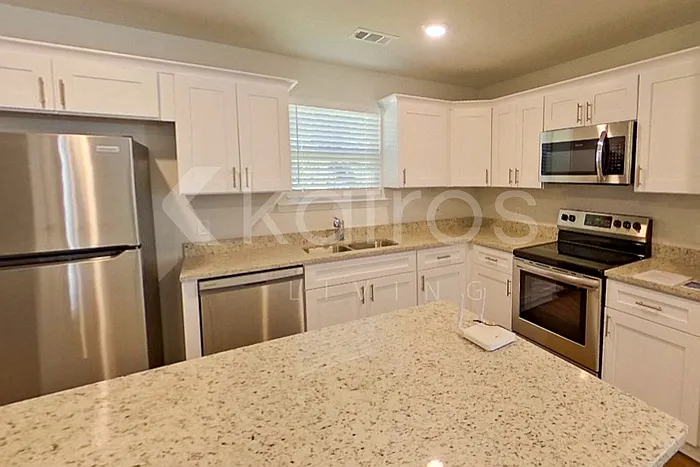 136 Western Red Cedar Dr — Photo 6