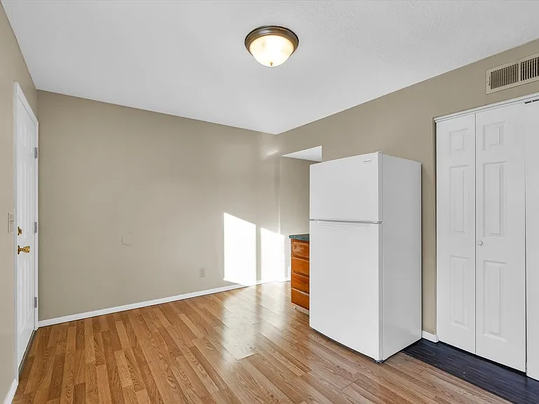 327 Riley Dr — Photo 25