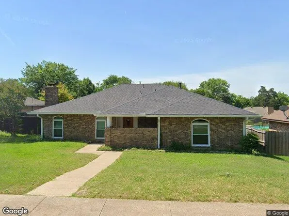 318 Meadowlark Ln, Duncanville, TX 75137