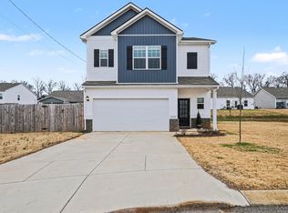 2304 Madeline Ct, Columbia, TN 38401