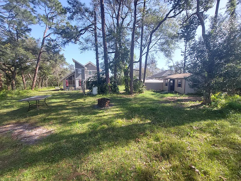 2449 E Lake Dr — Photo 31