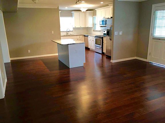 5th image of 3610 Bayshore Blvd NE