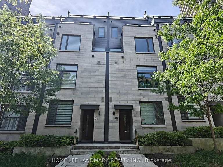 165 Pears Ave #Townhouse 7 — Photo 1