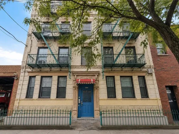 1012 39th St APT 4A, Brooklyn, NY 11219