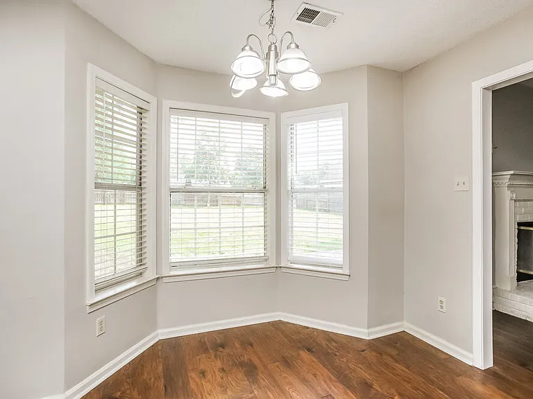 5996 Southbend Ln — Photo 7
