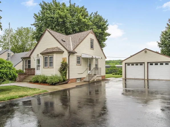 1020 McCammon Ave, Saint Paul Park, MN 55071