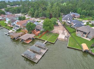 161 Clear Water St W, Montgomery, TX 77356