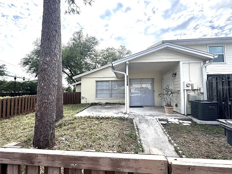 14607 Pine Glen Cir — Photo 13