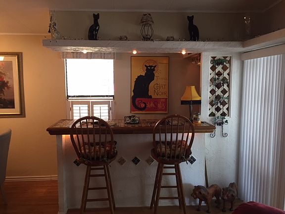 Custom bar