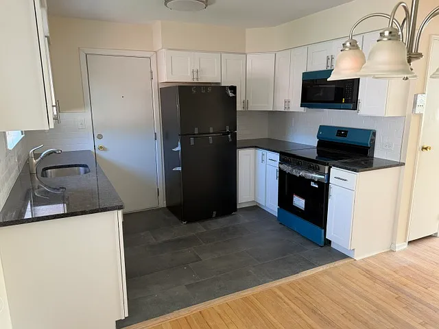 1 bed, 750 sqft, $2,200 — Photo 4
