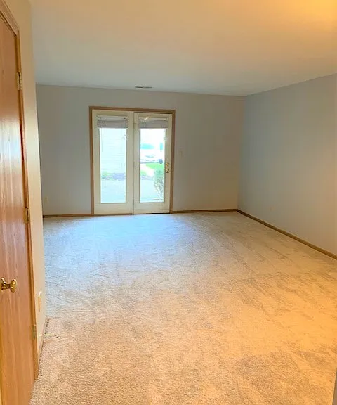 1144 King Ave — Photo 8