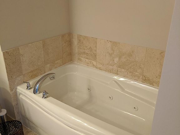 Master Bathroom Spa Tub