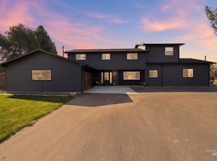 10325 W Roan Meadows Dr, Boise, ID 83709