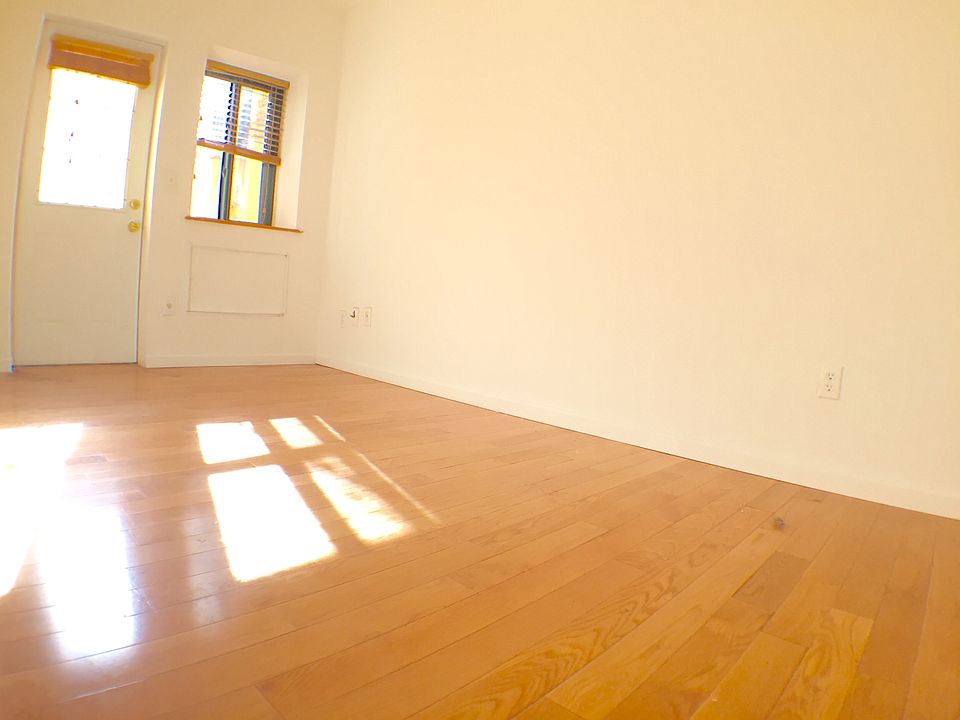 1st image of 608 E 11th St APT 1C