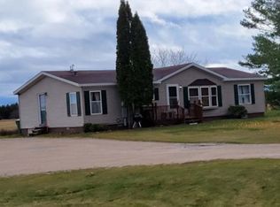 6124 State St, Garden, MI 49835