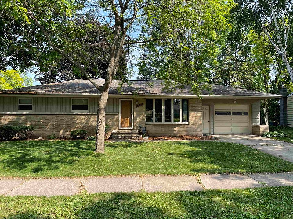 1501 Sue Ln Green Bay WI 54304 Zillow