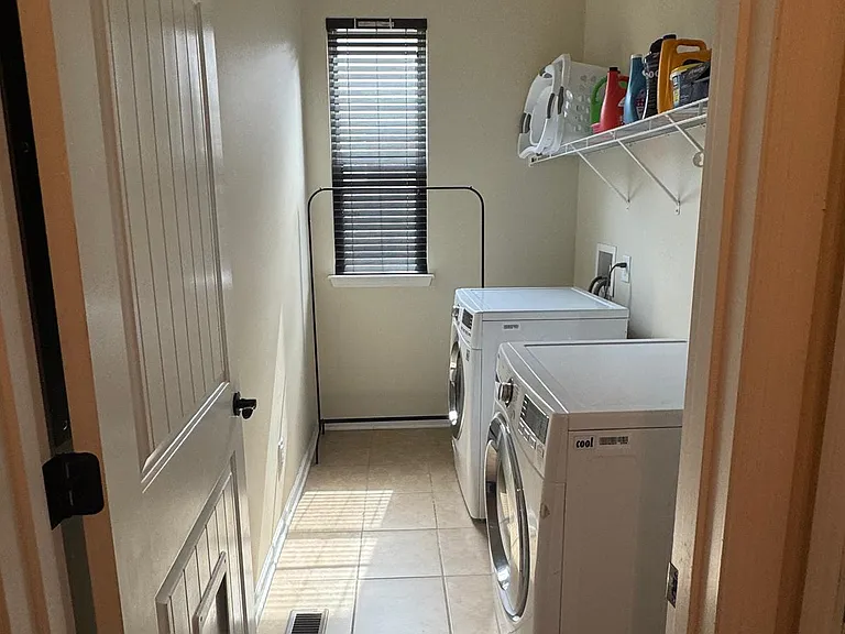 524 Fort Lee Ct — Photo 20