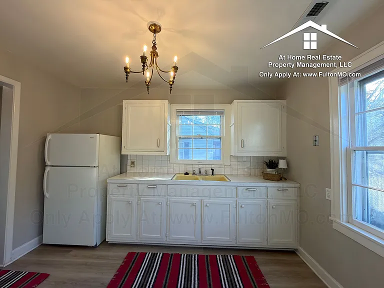 709 N 7th St — Photo 7