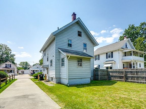 5th image of 65 Fernwood Ave