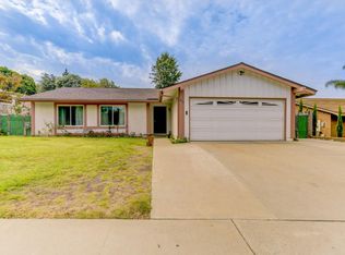 419 E Bobier Dr, Vista, CA 92084