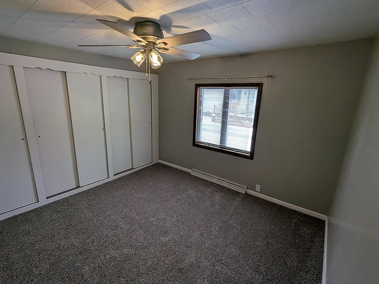 520 E Washington St — Photo 17