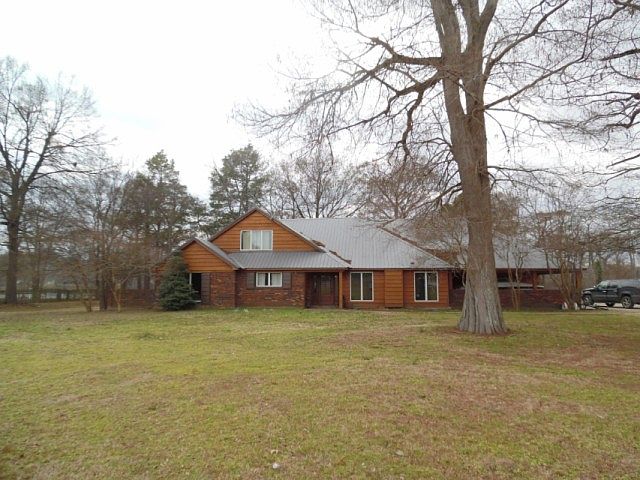 2nd image of 1080 Schneider Ln