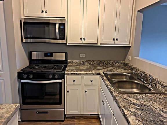 5th image of 1220 Lotus Dr